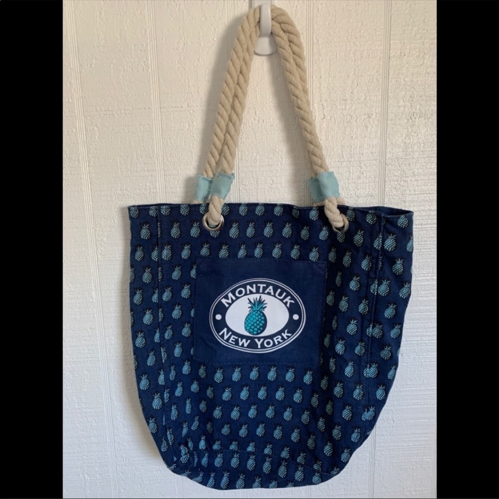 🔴NEW- Pineapple Print Montauk New York Tote Bag